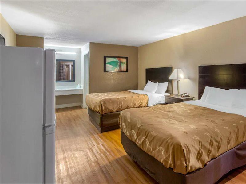 Quality Inn And Suites Port Arthur Nederland Buitenkant foto
