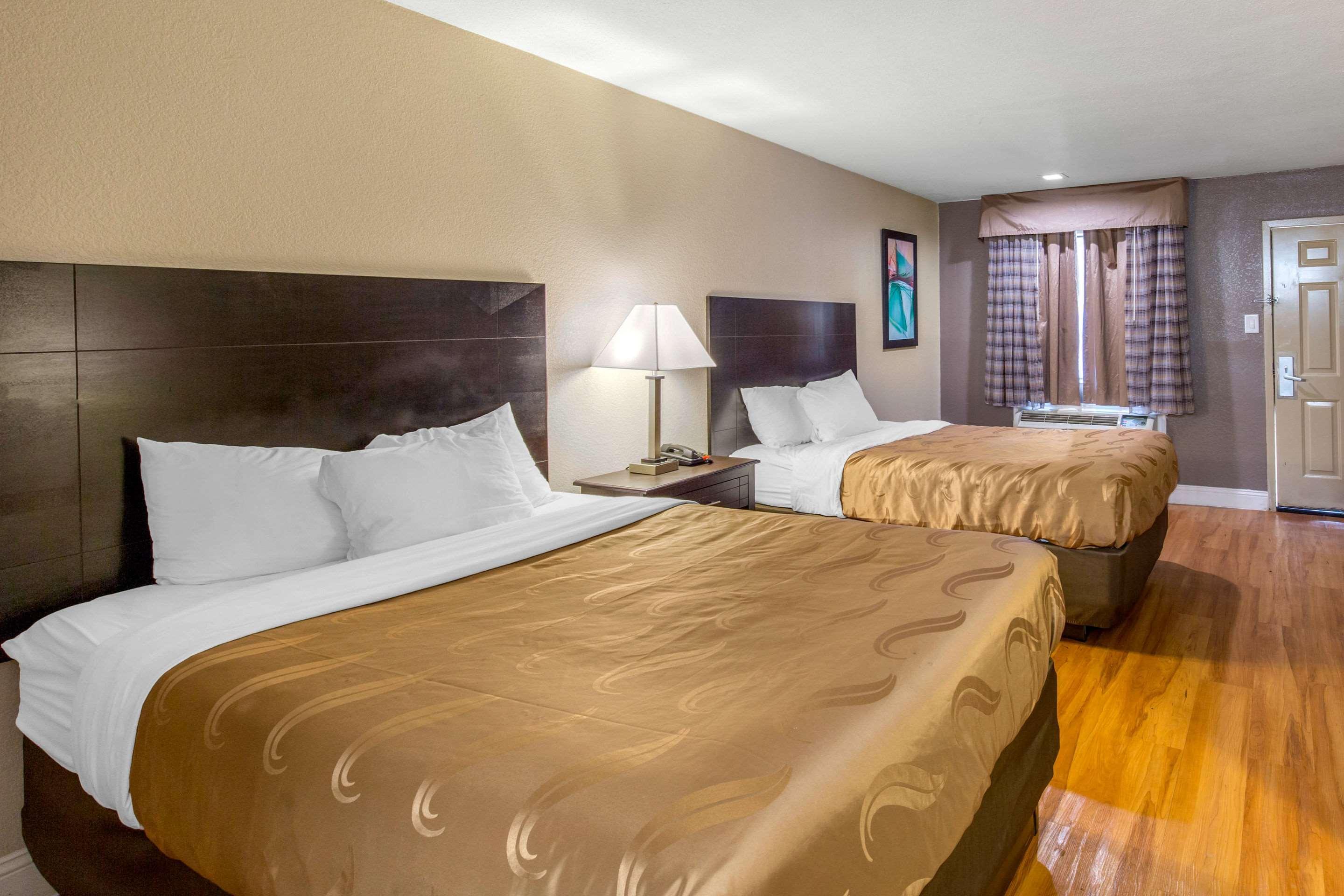 Quality Inn And Suites Port Arthur Nederland Buitenkant foto