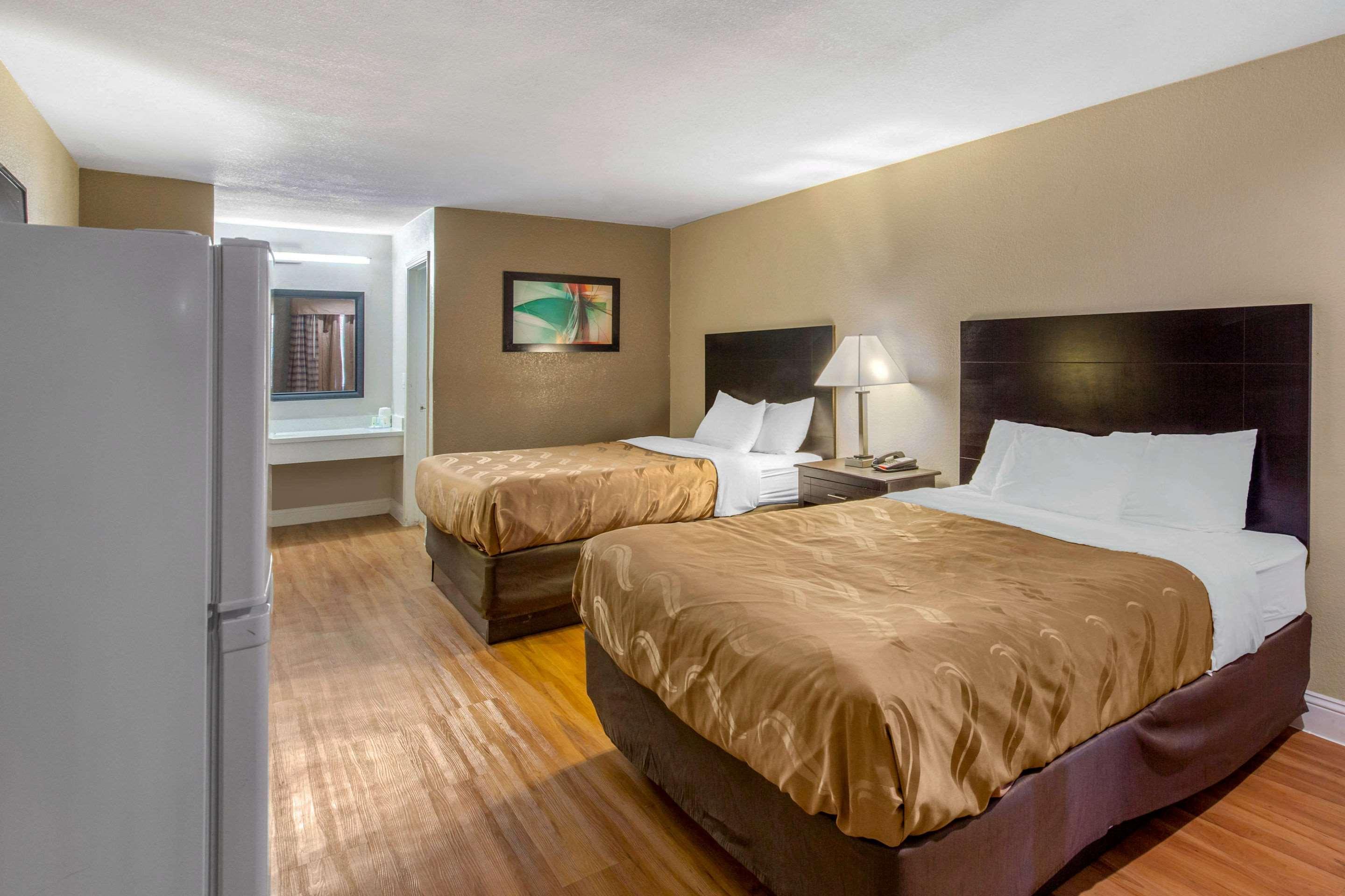Quality Inn And Suites Port Arthur Nederland Buitenkant foto