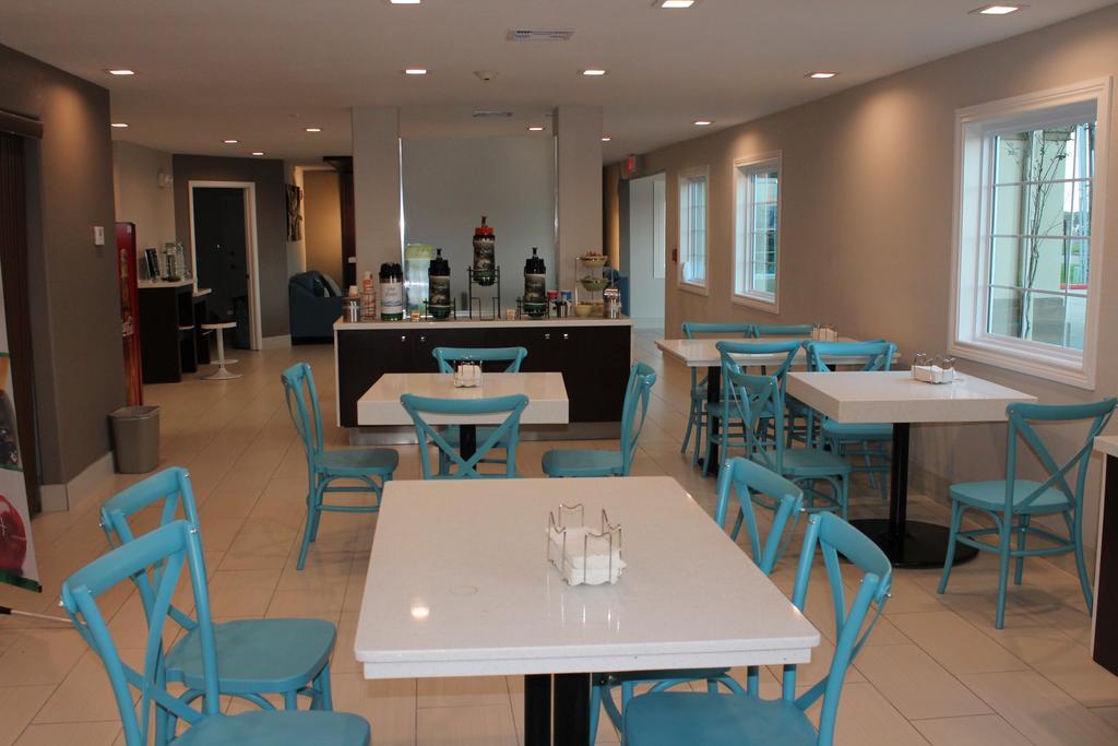 Quality Inn And Suites Port Arthur Nederland Buitenkant foto