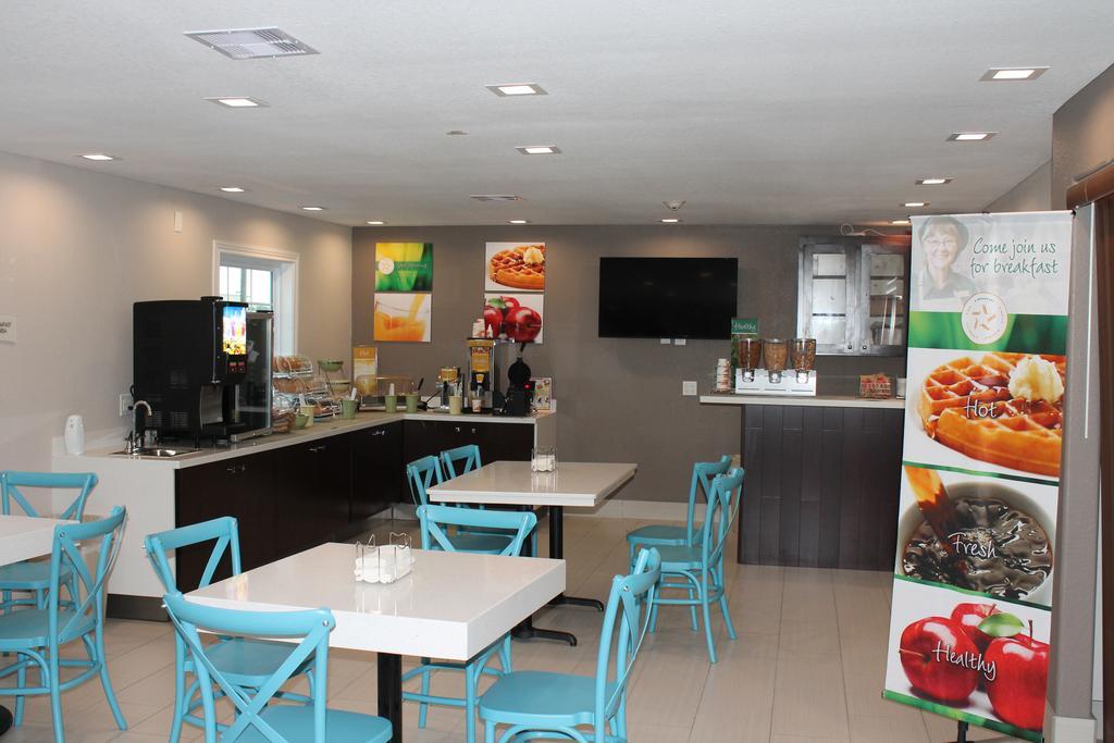 Quality Inn And Suites Port Arthur Nederland Buitenkant foto