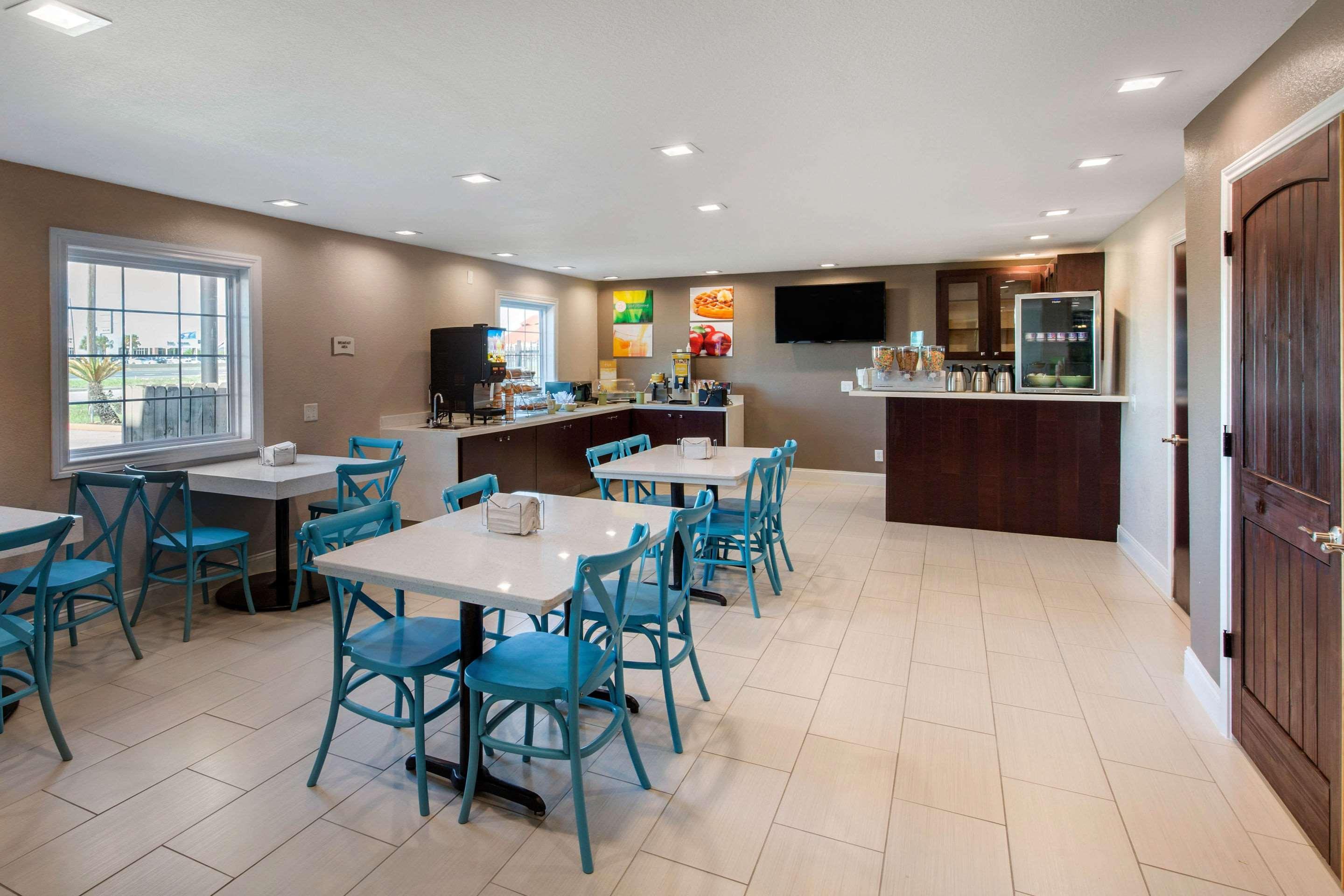 Quality Inn And Suites Port Arthur Nederland Buitenkant foto